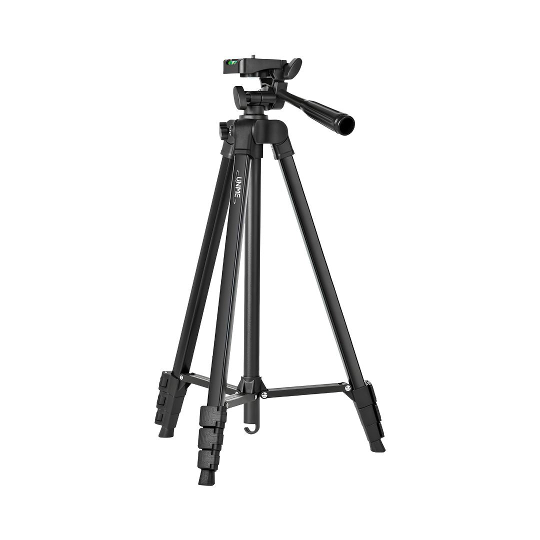 Crni UNME PYP-J1002 profesionalni veliki tripod stativ u maksimalnoj visini.